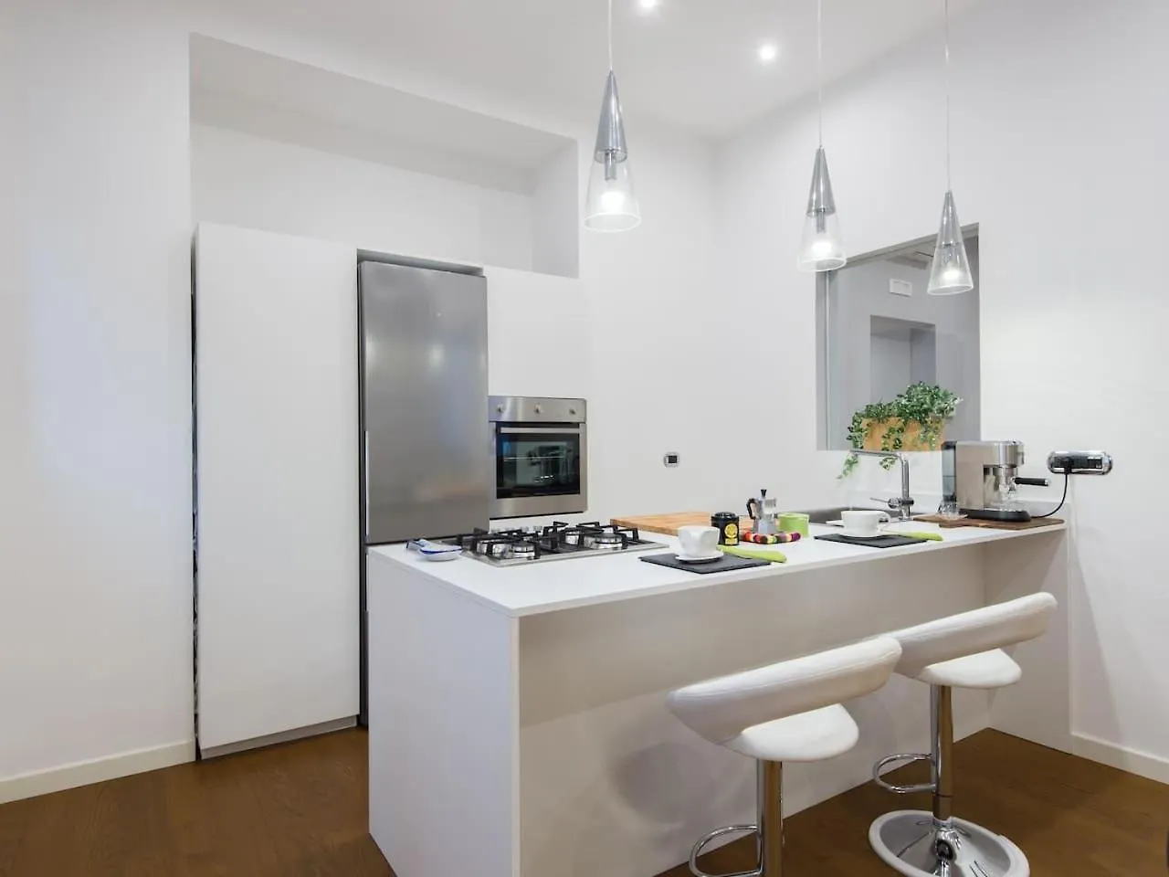 White House In Rome Apartment