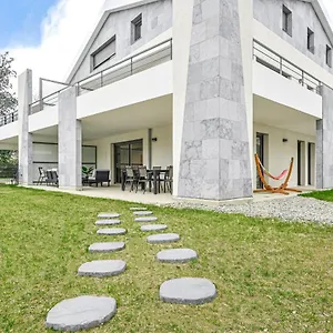 T4 Neuf - Jardin-terrasse Et Piscine – Accès Direct Plages Et Centre Village – App C 12 , Saint-Cyr-sur-Mer France