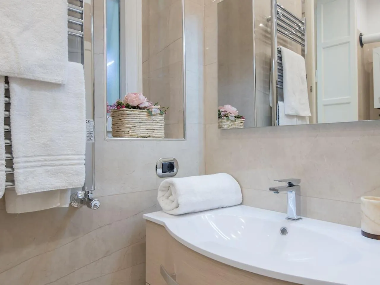 Apartamento White House In Roma 0*,